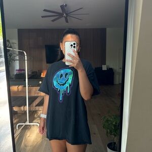 Graphic tee